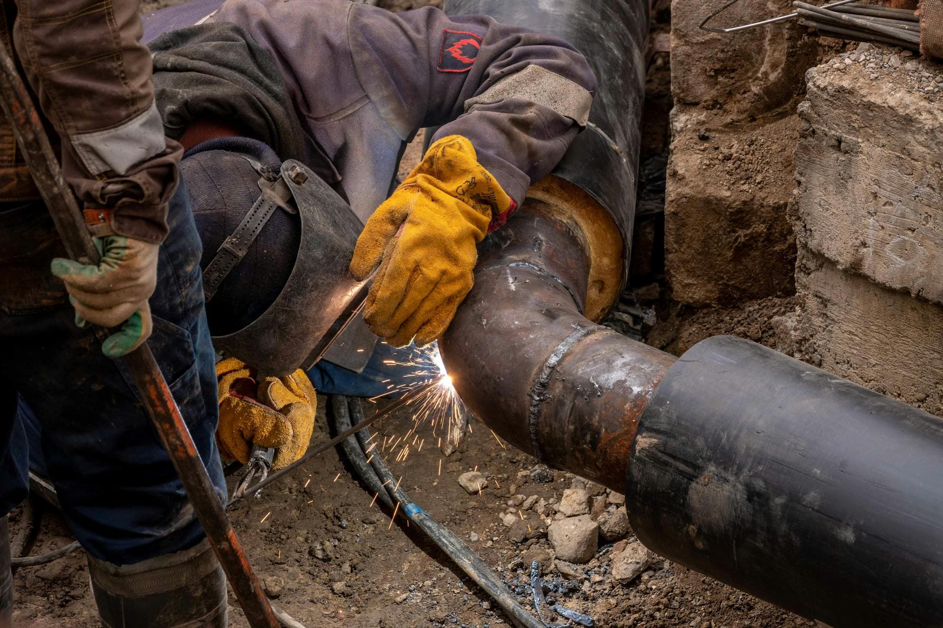 Industrial stainless steel pipe fabrication and welding